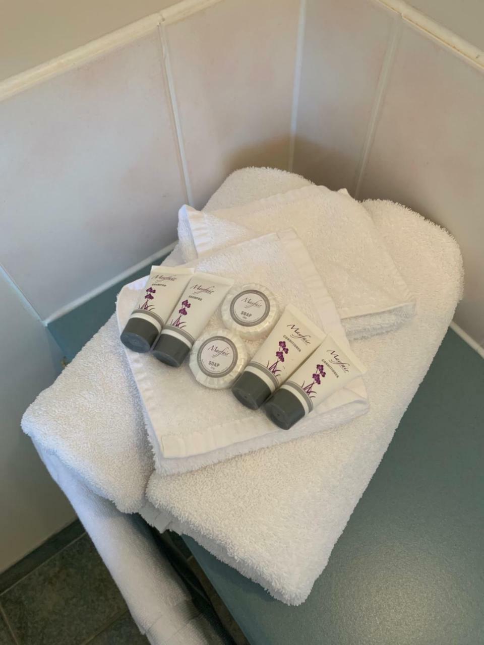 Arthur Phillip Motor Inn Cowes Buitenkant foto
