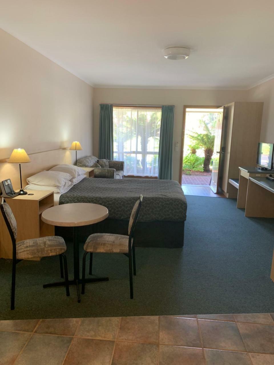 Arthur Phillip Motor Inn Cowes Buitenkant foto